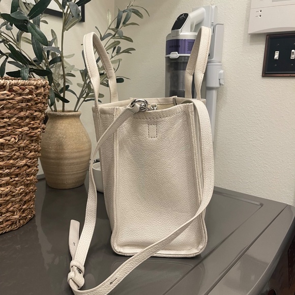 Marc Jacobs The Medium Leather Tote Bag With Wallet Set - Picture 8 of 15